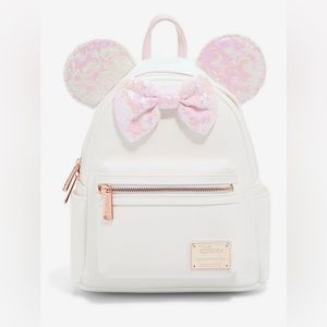 Loungefly Disney Minnie Mouse Iridescent Sequin Mini Backpack 💕